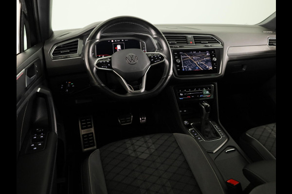 Volkswagen Tiguan 1.5 TSI R-Line Business 150 PK | Automaat ( DSG ) | Panoramadak | Camera | 20 Inch | Stoelverwarming