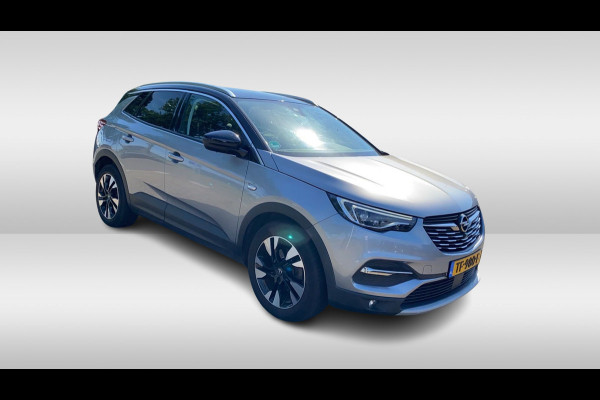 Opel Grandland X 1.2 Turbo Innovation / Trekhaak / Camera / Leder / Keyless / 18'' / CarPlay / Stoelventilatie+Verwarming / Stuurverwarming / DAB / Cruise Control