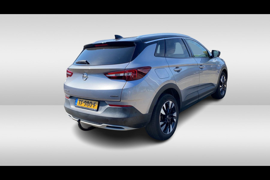Opel Grandland X 1.2 Turbo Innovation / Trekhaak / Camera / Leder / Keyless / 18'' / CarPlay / Stoelventilatie+Verwarming / Stuurverwarming / DAB / Cruise Control