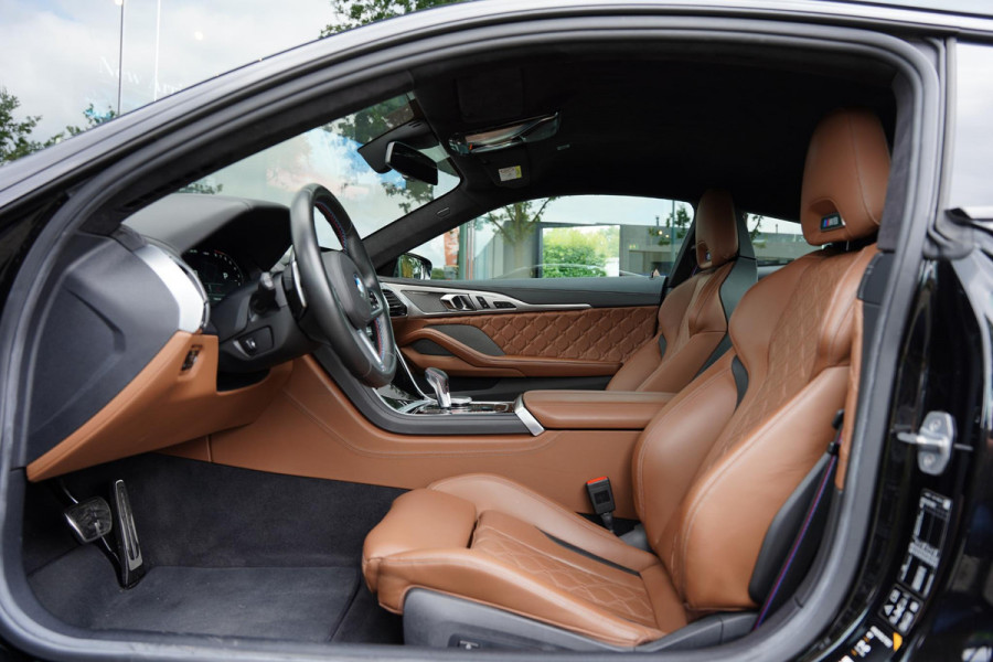 BMW 8 Serie M8 Competition / Keramische Remmen / Carbon / Head Up
