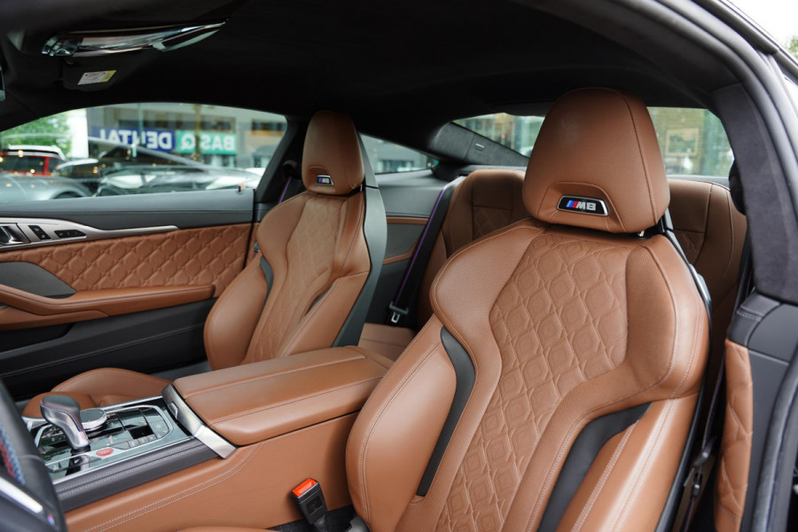 BMW 8 Serie M8 Competition / Keramische Remmen / Carbon / Head Up