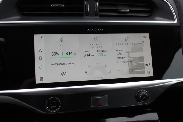 Jaguar I-PACE EV320 SE Business Pack 90 kWh / SoH 89.7% / 3fase Laden / Trekhaak / Panoramadak / 360Camera / Leder / 20'' / Meridian / Keyless / Stuur+Stoelverwarming / Dodehoek / DAB / Cruise Control