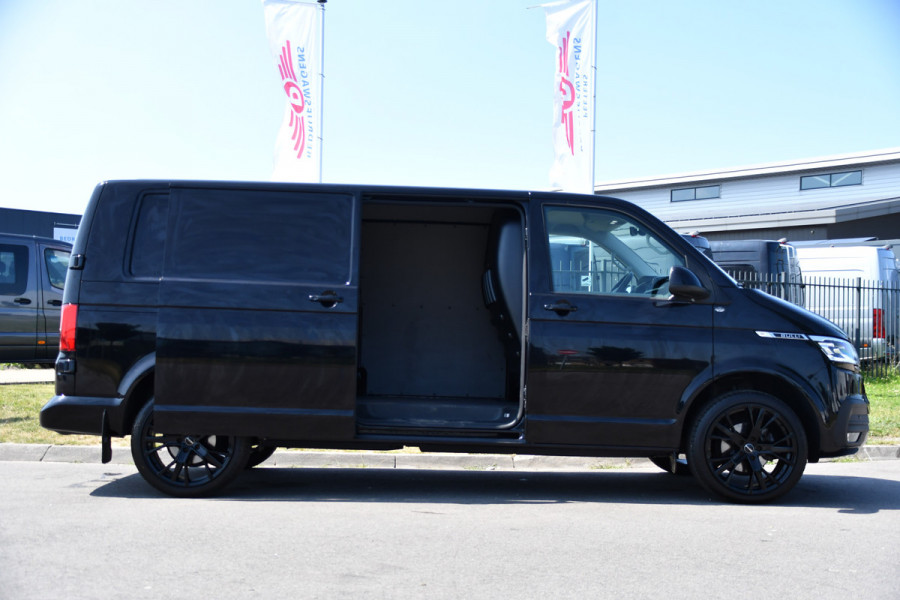 Volkswagen Transporter 2.0 TDI L2H1 30 Bulli Virtual, Adaptieve Cruise, Carplay, LED, Stoelverwarming, Standkachel, Trekhaak, Automaat, Multimedia, 150pk, Uniek!