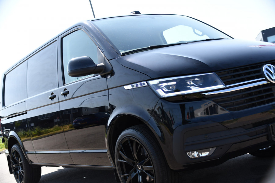 Volkswagen Transporter 2.0 TDI L2H1 30 Bulli Virtual, Adaptieve Cruise, Carplay, LED, Stoelverwarming, Standkachel, Trekhaak, Automaat, Multimedia, 150pk, Uniek!