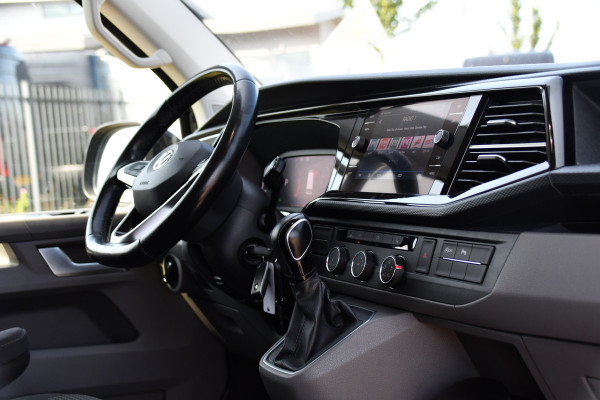 Volkswagen Transporter 2.0 TDI L2H1 30 Bulli Virtual, Adaptieve Cruise, Carplay, LED, Stoelverwarming, Standkachel, Trekhaak, Automaat, Multimedia, 150pk, Uniek!