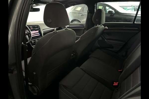 Volkswagen Golf 2.0 TSI 4Motion R Pano|Keyless|Sfeer|DCC