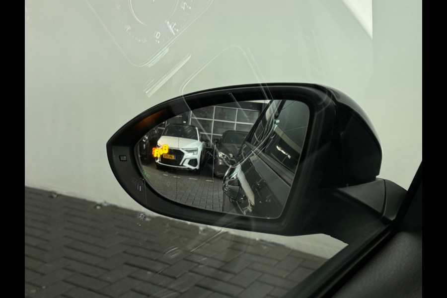 Volkswagen Golf 2.0 TSI 4Motion R Pano|Keyless|Sfeer|DCC