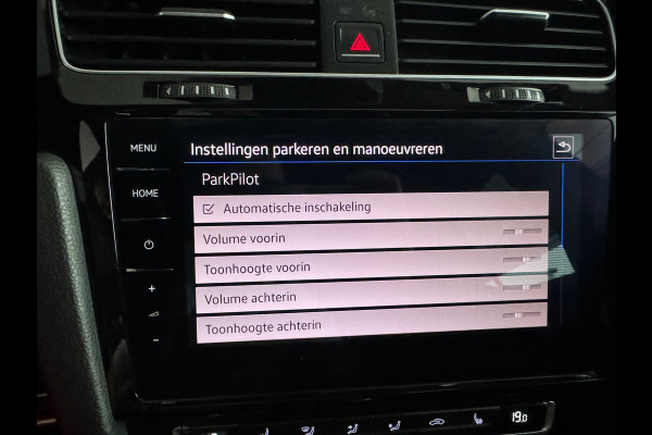 Volkswagen Golf 2.0 TSI 4Motion R Pano|Keyless|Sfeer|DCC