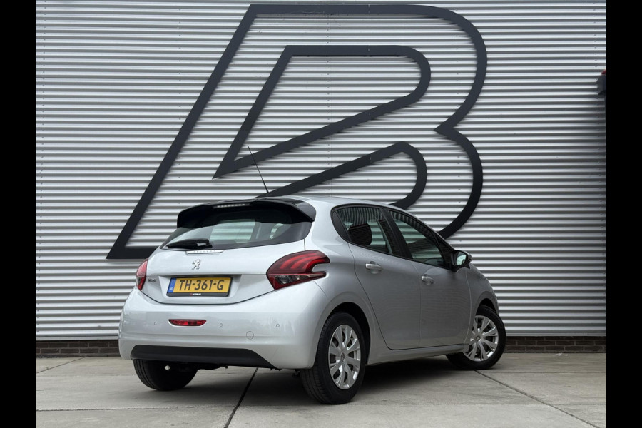 Peugeot 208 1.2 PureTech Blue Lion 2e Eigenaar|Carplay|Cruise|PDC|Navi|Airco|Elek ramen|N.A.P|APK tot 07-2027