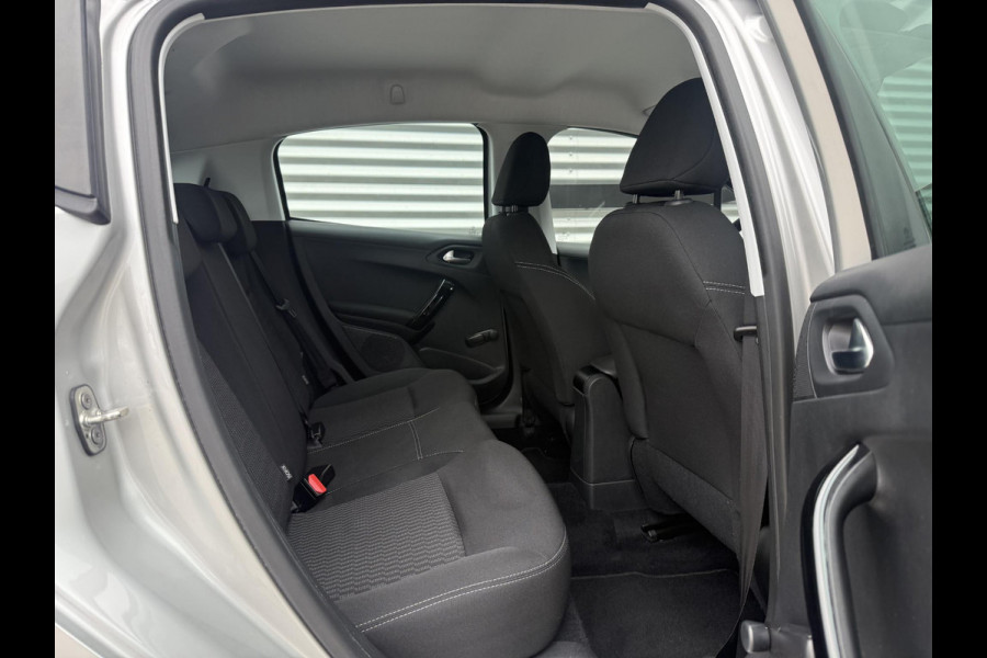 Peugeot 208 1.2 PureTech Blue Lion 2e Eigenaar|Carplay|Cruise|PDC|Navi|Airco|Elek ramen|N.A.P|APK tot 07-2027