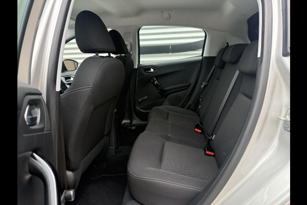 Peugeot 208 1.2 PureTech Blue Lion 2e Eigenaar|Carplay|Cruise|PDC|Navi|Airco|Elek ramen|N.A.P|APK tot 07-2027