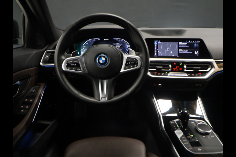 BMW 3 Serie Touring 320e Business Edition Plus M Sport [HEAD-UP, APPLE CARPLAY, ANDROID, STOELVERWARMING, CAMERA, VOL LEDER, PDC RONDOM, CRUISE, CLIMATE, NIEUWSTAAT]