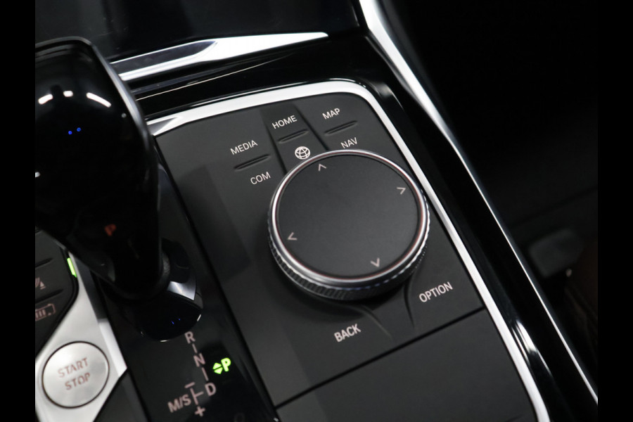 BMW 3 Serie Touring 320e Business Edition Plus M Sport [HEAD-UP, APPLE CARPLAY, ANDROID, STOELVERWARMING, CAMERA, VOL LEDER, PDC RONDOM, CRUISE, CLIMATE, NIEUWSTAAT]
