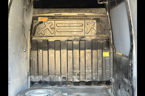 Iveco Daily 35S14 2.3 Automaat L2H2 Climate Control Cruise Control 3.5t Trekhaak