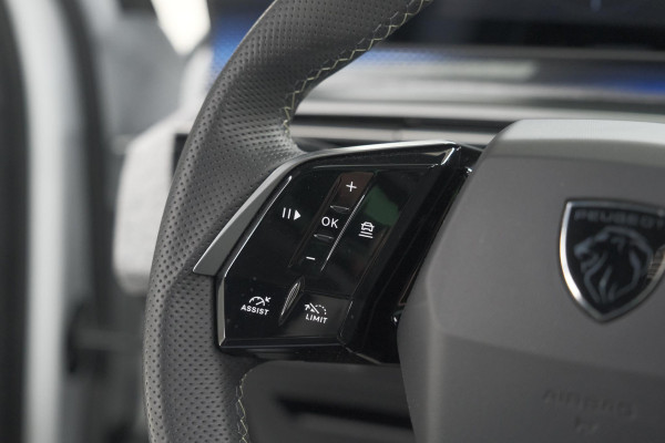 Peugeot 3008 1.2 Hybrid 136 GT | Panoramadak | FOCAL Audio | Alcantara Executive Pakket | 360 Camera | Adaptieve Cruise Control