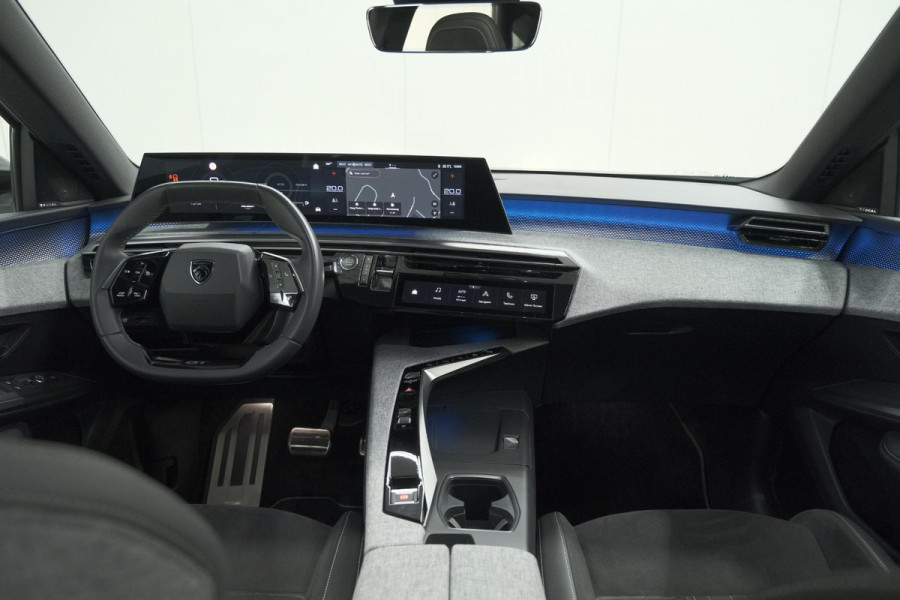 Peugeot 3008 1.2 Hybrid 136 GT | Panoramadak | FOCAL Audio | Alcantara Executive Pakket | 360 Camera | Adaptieve Cruise Control