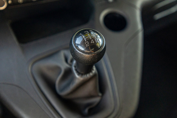 Peugeot Partner 1.6 BlueHDI Pro Trekhaak I Airco I Bluetooth I Betimmering I NAP I BTW