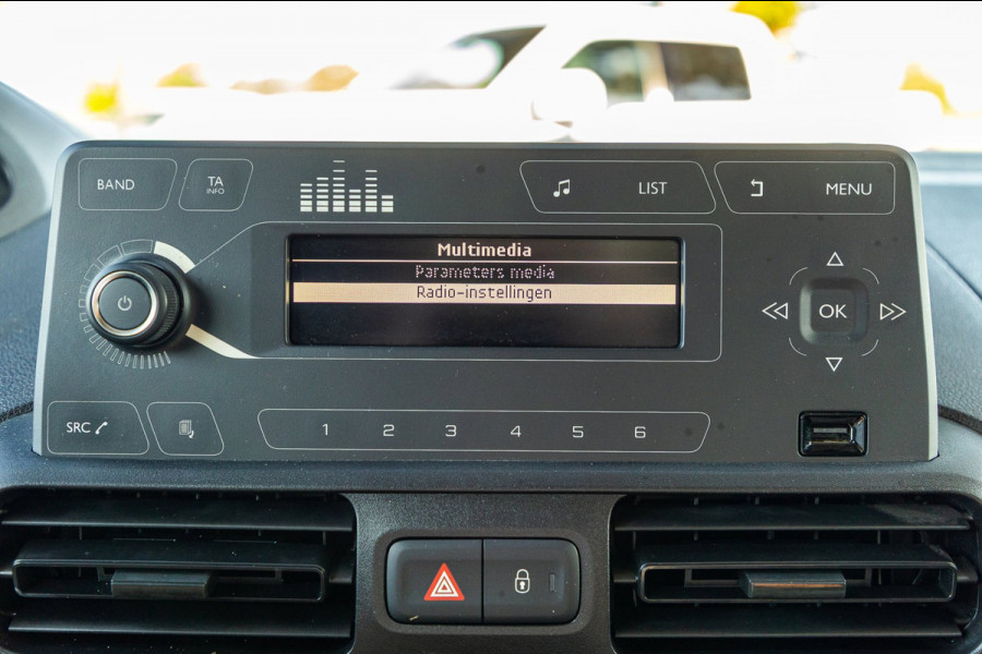 Peugeot Partner 1.6 BlueHDI Pro Trekhaak I Airco I Bluetooth I Betimmering I NAP I BTW