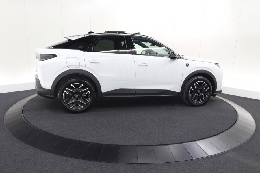 Peugeot 3008 1.2 Hybrid 136 GT | Panoramadak | FOCAL Audio | Alcantara Executive Pakket | 360 Camera | Adaptieve Cruise Control