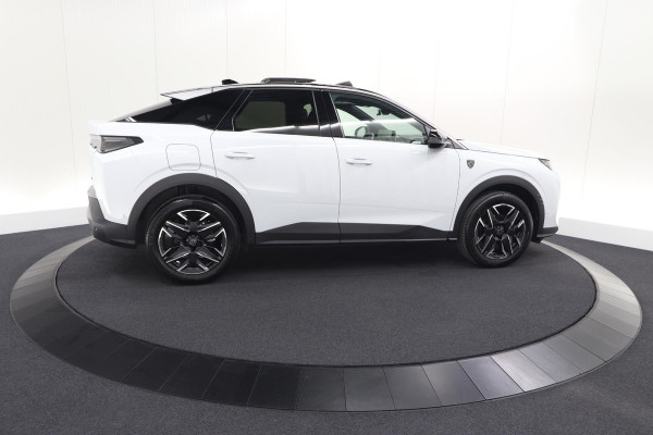 Peugeot 3008 1.2 Hybrid 136 GT | Panoramadak | FOCAL Audio | Alcantara Executive Pakket | 360 Camera | Adaptieve Cruise Control