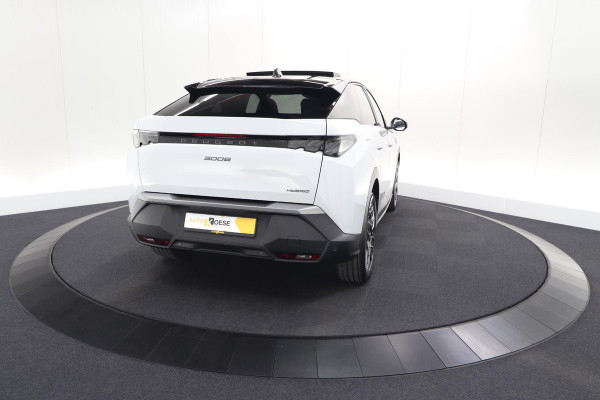 Peugeot 3008 1.2 Hybrid 136 GT | Panoramadak | FOCAL Audio | Alcantara Executive Pakket | 360 Camera | Adaptieve Cruise Control