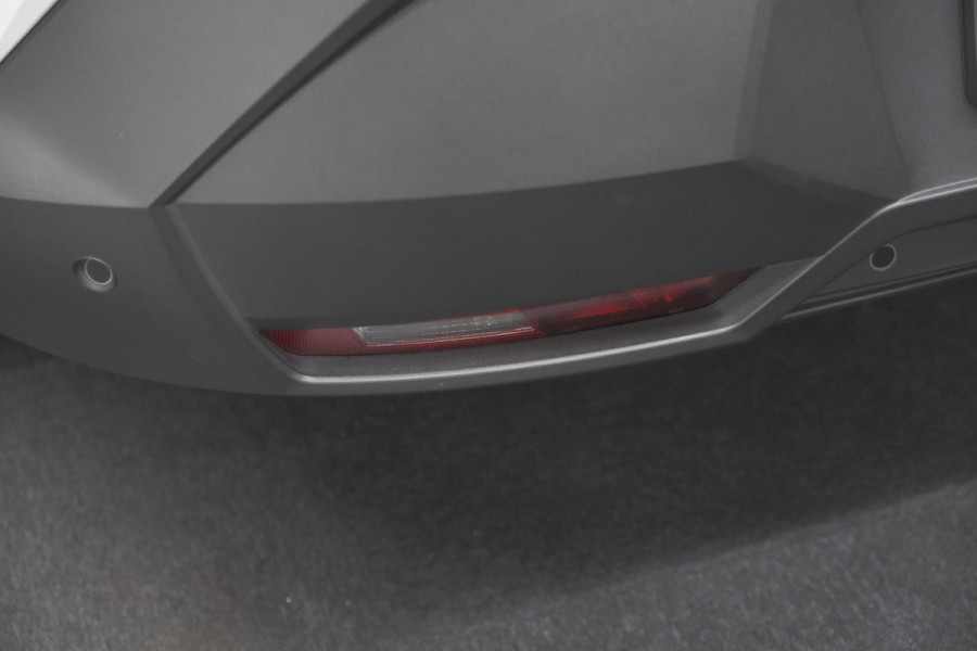 Peugeot 3008 1.2 Hybrid 136 GT | Panoramadak | FOCAL Audio | Alcantara Executive Pakket | 360 Camera | Adaptieve Cruise Control