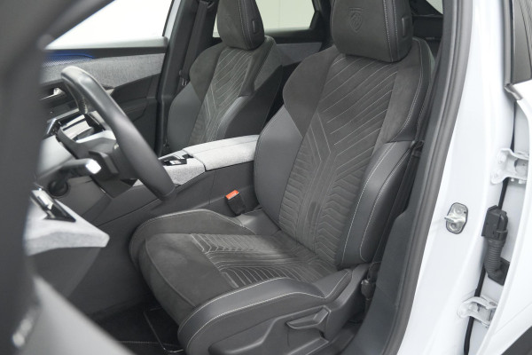 Peugeot 3008 1.2 Hybrid 136 GT | Panoramadak | FOCAL Audio | Alcantara Executive Pakket | 360 Camera | Adaptieve Cruise Control