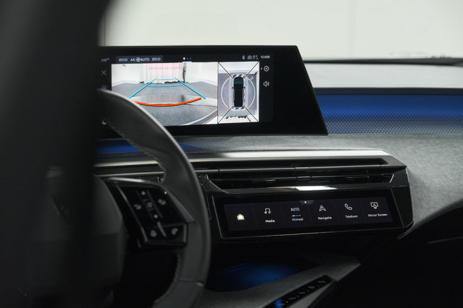 Peugeot 3008 1.2 Hybrid 136 GT | Panoramadak | FOCAL Audio | Alcantara Executive Pakket | 360 Camera | Adaptieve Cruise Control