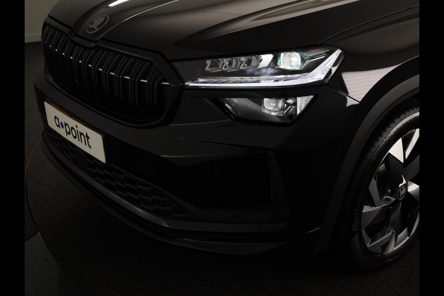 Škoda Kodiaq 1.5 TSI PHEV Sportline Business 204pk | Electrisch glazen Panoramadak | wegklapbare trekhaak | Licht & View pakket | Winterpakket