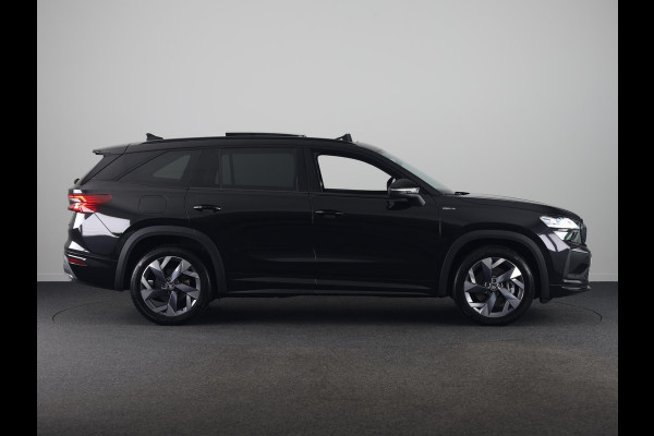 Škoda Kodiaq 1.5 TSI PHEV Sportline Business 204pk | Electrisch glazen Panoramadak | wegklapbare trekhaak | Licht & View pakket | Winterpakket