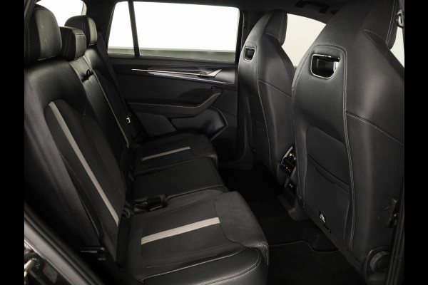 Škoda Kodiaq 1.5 TSI PHEV Sportline Business 204pk | Electrisch glazen Panoramadak | wegklapbare trekhaak | Licht & View pakket | Winterpakket