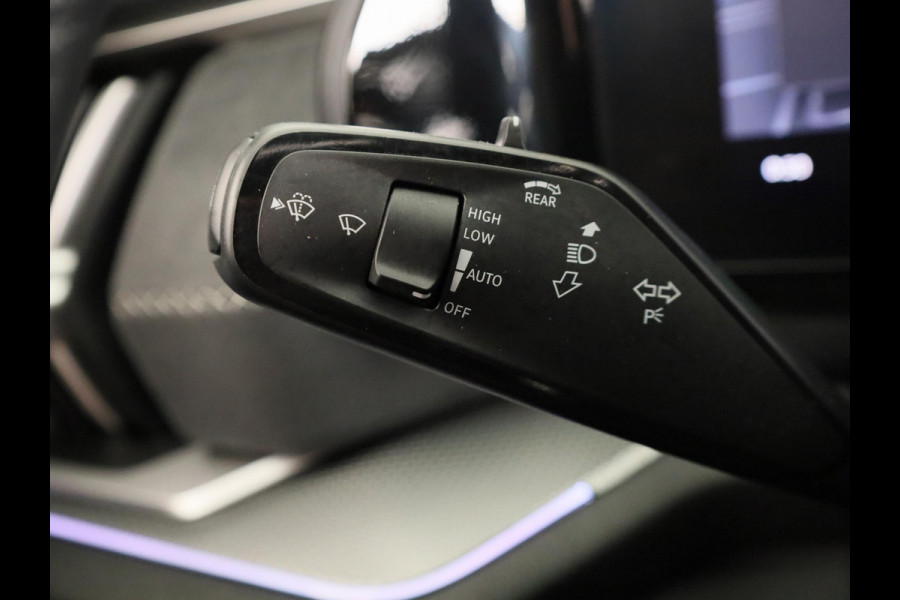 Škoda Kodiaq 1.5 TSI PHEV Sportline Business 204pk | Electrisch glazen Panoramadak | wegklapbare trekhaak | Licht & View pakket | Winterpakket