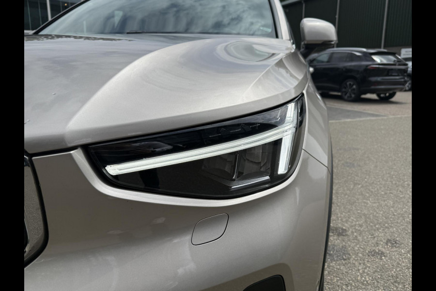 Volvo XC40 1.5 T4 Plug-in hybrid Plus Bright VOLVO DEALER ONDERHOUDEN | PANO| 360 CAMERA| HARMAN KARDON| STOEL + STUURVERWARMING|