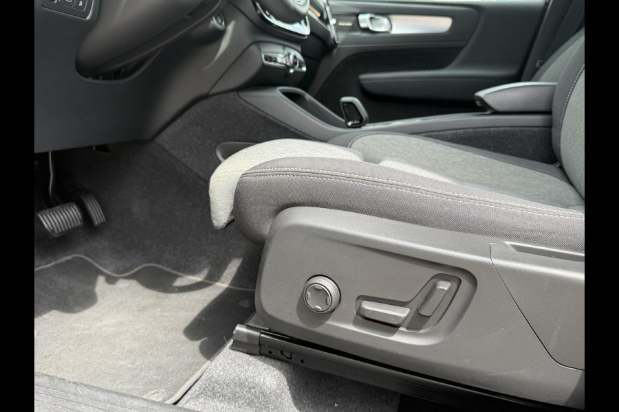 Volvo XC40 1.5 T4 Plug-in hybrid Plus Bright VOLVO DEALER ONDERHOUDEN | PANO| 360 CAMERA| HARMAN KARDON| STOEL + STUURVERWARMING|