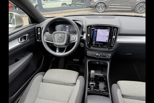 Volvo XC40 1.5 T4 Plug-in hybrid Plus Bright VOLVO DEALER ONDERHOUDEN | PANO| 360 CAMERA| HARMAN KARDON| STOEL + STUURVERWARMING|