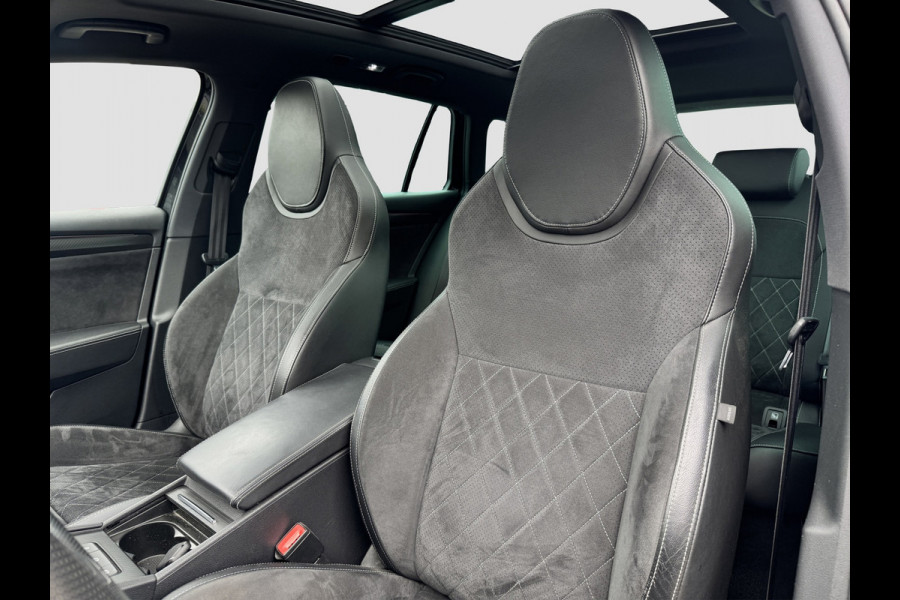 Škoda Superb Combi 1.4 TSI iV Sportline | Pano | Matrix LED | Trekhaak | Memory | ACC | Side Assist | Keyless | Dealer onderhouden