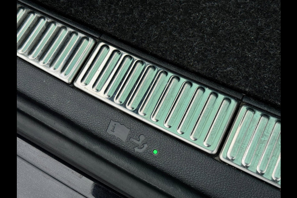 Škoda Superb Combi 1.4 TSI iV Sportline | Pano | Matrix LED | Trekhaak | Memory | ACC | Side Assist | Keyless | Dealer onderhouden