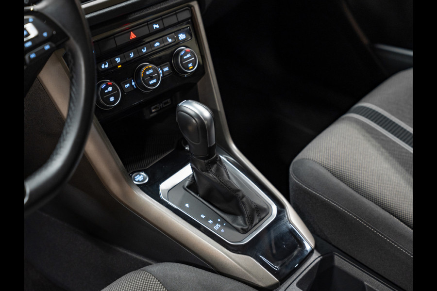 Volkswagen T-Roc 1.5 TSI 150PK DSG Style, ACC, Apple Carplay, Android Auto, Clima, Camera, Multistuur, Voll Onderhoud