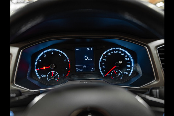 Volkswagen T-Roc 1.5 TSI 150PK DSG Style, ACC, Apple Carplay, Android Auto, Clima, Camera, Multistuur, Voll Onderhoud