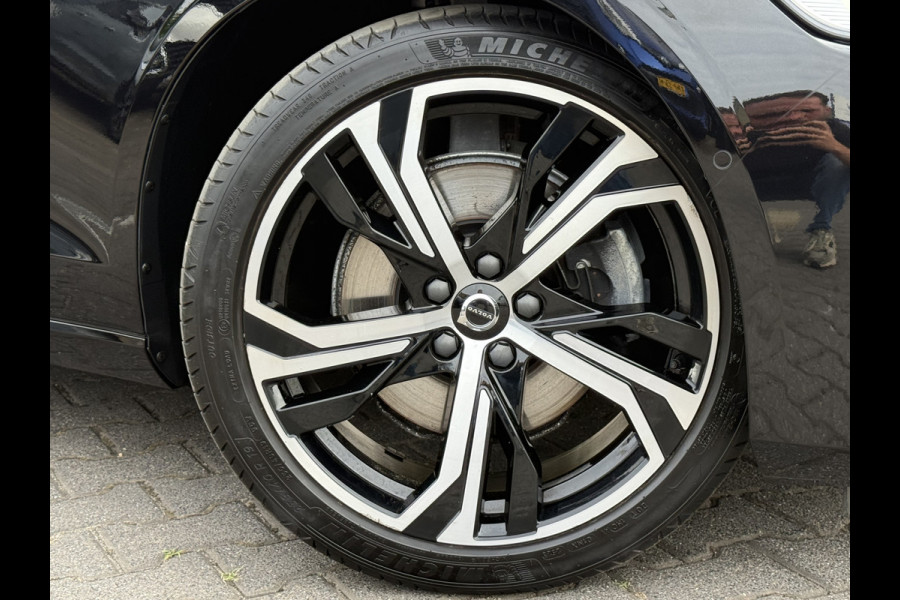 Volvo V60 2.0 B4 Plus Dark | CarPlay | ACC | H/K Audio | Memory | 19 inch