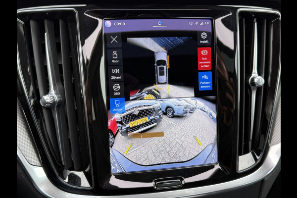 Volvo V60 2.0 B4 Plus Dark | CarPlay | ACC | H/K Audio | Memory | 19 inch