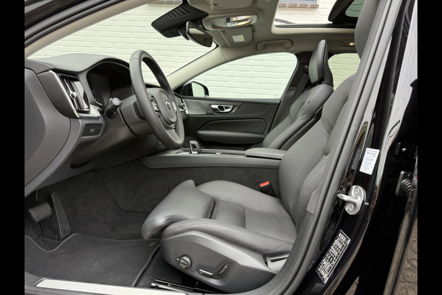 Volvo V60 2.0 B4 Plus Dark | CarPlay | ACC | H/K Audio | Memory | 19 inch