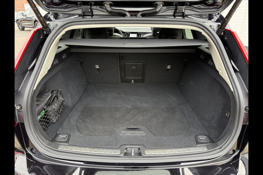 Volvo V60 2.0 B4 Plus Dark | CarPlay | ACC | H/K Audio | Memory | 19 inch
