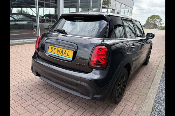MINI 5-deurs 1.5 Automaat 136pk Cooper 5-drs. LEDER/NAVI/CARPLAY/CLIMA/PDC/LED