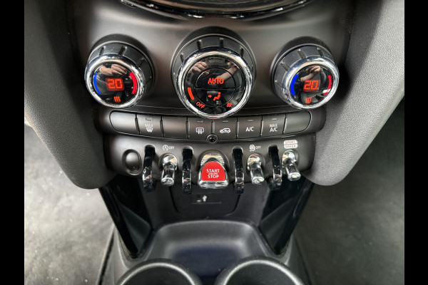 MINI 5-deurs 1.5 Automaat 136pk Cooper 5-drs. LEDER/NAVI/CARPLAY/CLIMA/PDC/LED