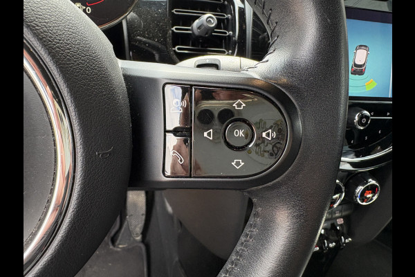 MINI 5-deurs 1.5 Automaat 136pk Cooper 5-drs. LEDER/NAVI/CARPLAY/CLIMA/PDC/LED