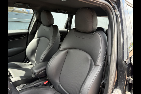 MINI 5-deurs 1.5 Automaat 136pk Cooper 5-drs. LEDER/NAVI/CARPLAY/CLIMA/PDC/LED