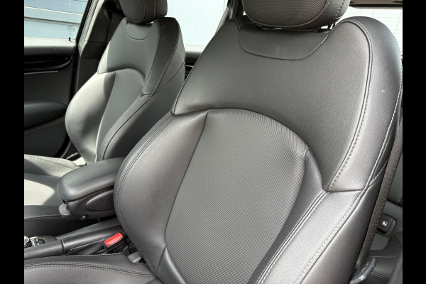 MINI 5-deurs 1.5 Automaat 136pk Cooper 5-drs. LEDER/NAVI/CARPLAY/CLIMA/PDC/LED