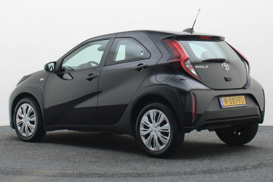 Toyota Aygo X 1.0 VVT-i MT Play Camera, Airco, Cruise, Apple Carplay, Rijstrooksensor, Elektrisch Pakket