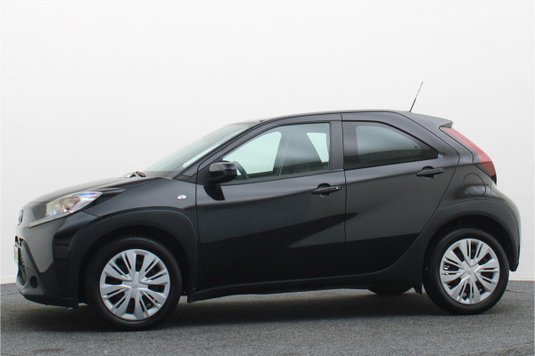 Toyota Aygo X 1.0 VVT-i MT Play Camera, Airco, Cruise, Apple Carplay, Rijstrooksensor, Elektrisch Pakket